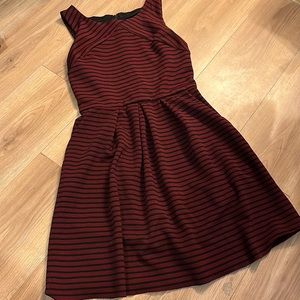 Maroon & black cocktail dress with pockets